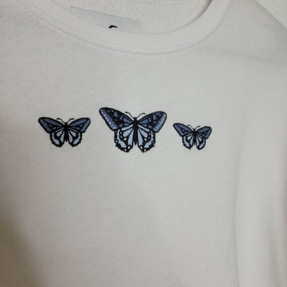 Hollister Size S White Embroidered Butterfly Crew Neckline Cropped Sweatshirt - Picture 3 of 7